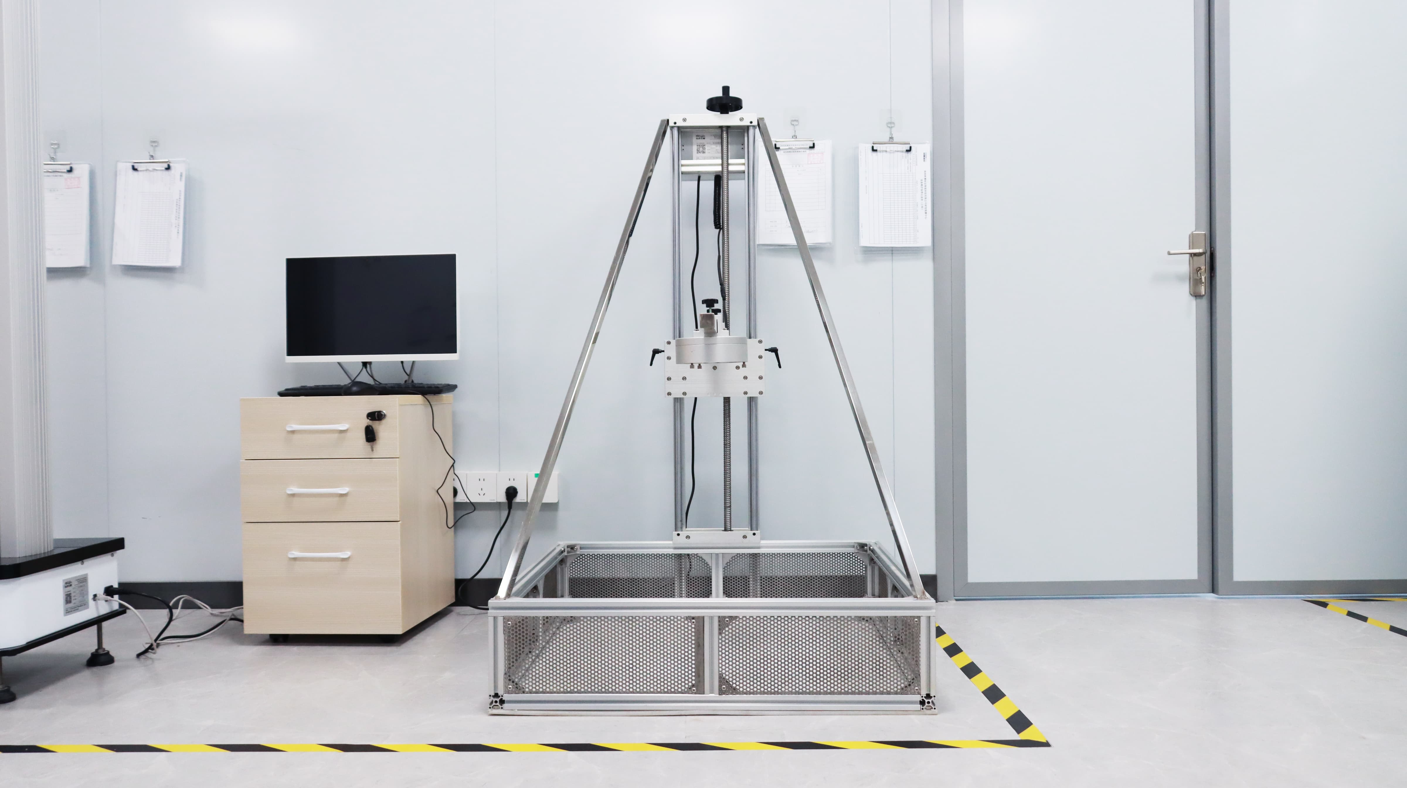 Impact testing on signage cabinet structure
