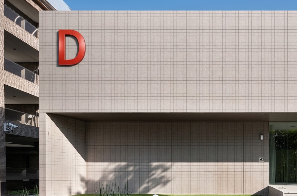 illuminated channel letters